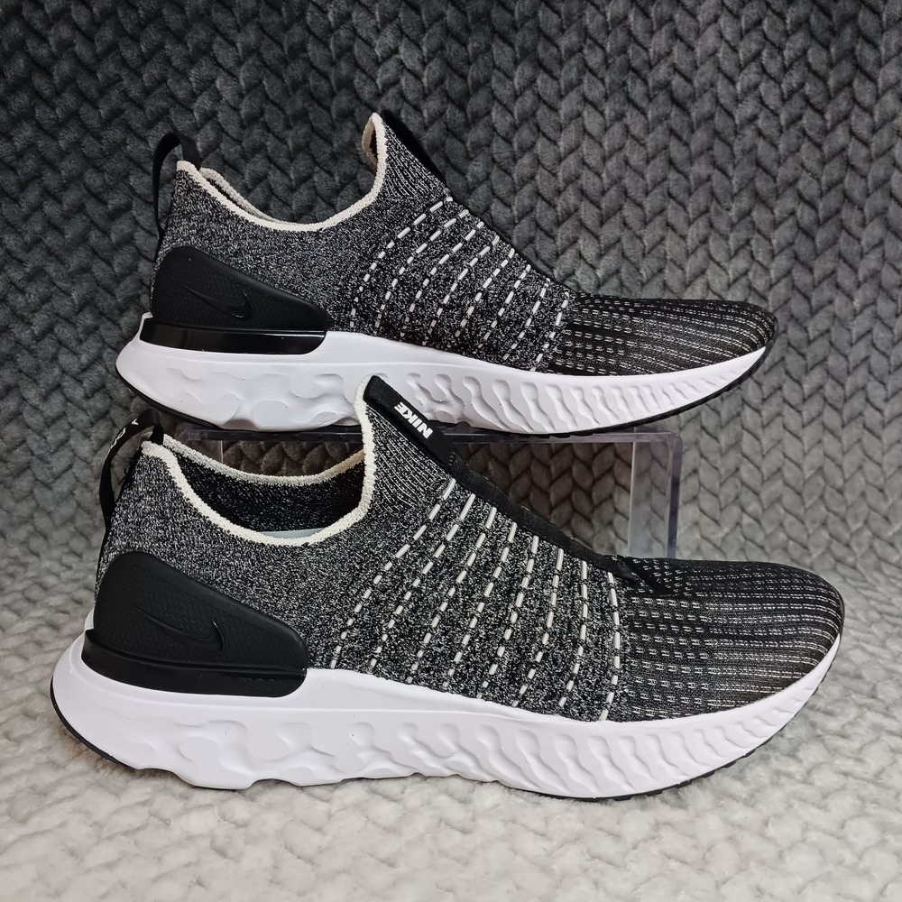 Nike React Phantom Run Flyknit 2 Oreo Women's Walking Running Shoes Size 10